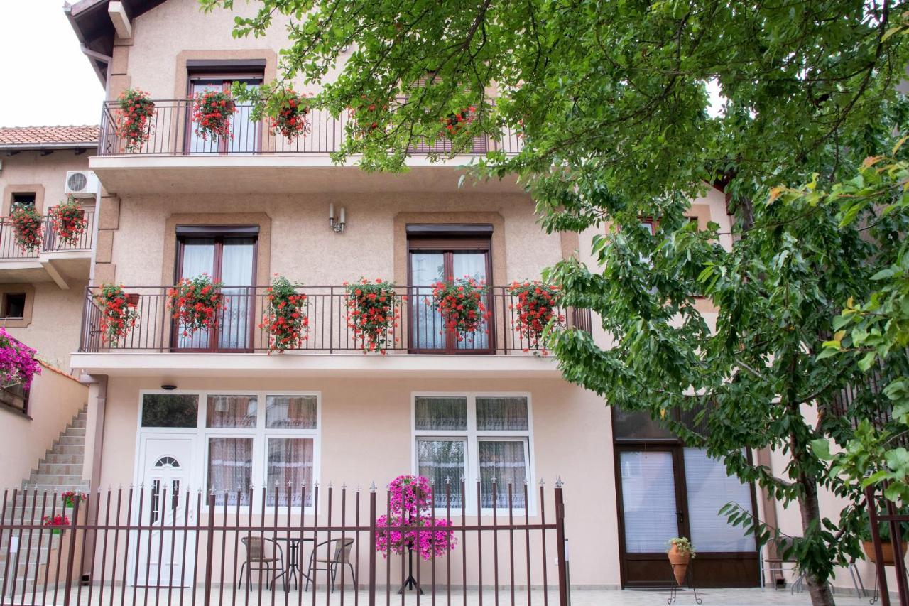 Nilena Apartmani Smederevo Exterior photo